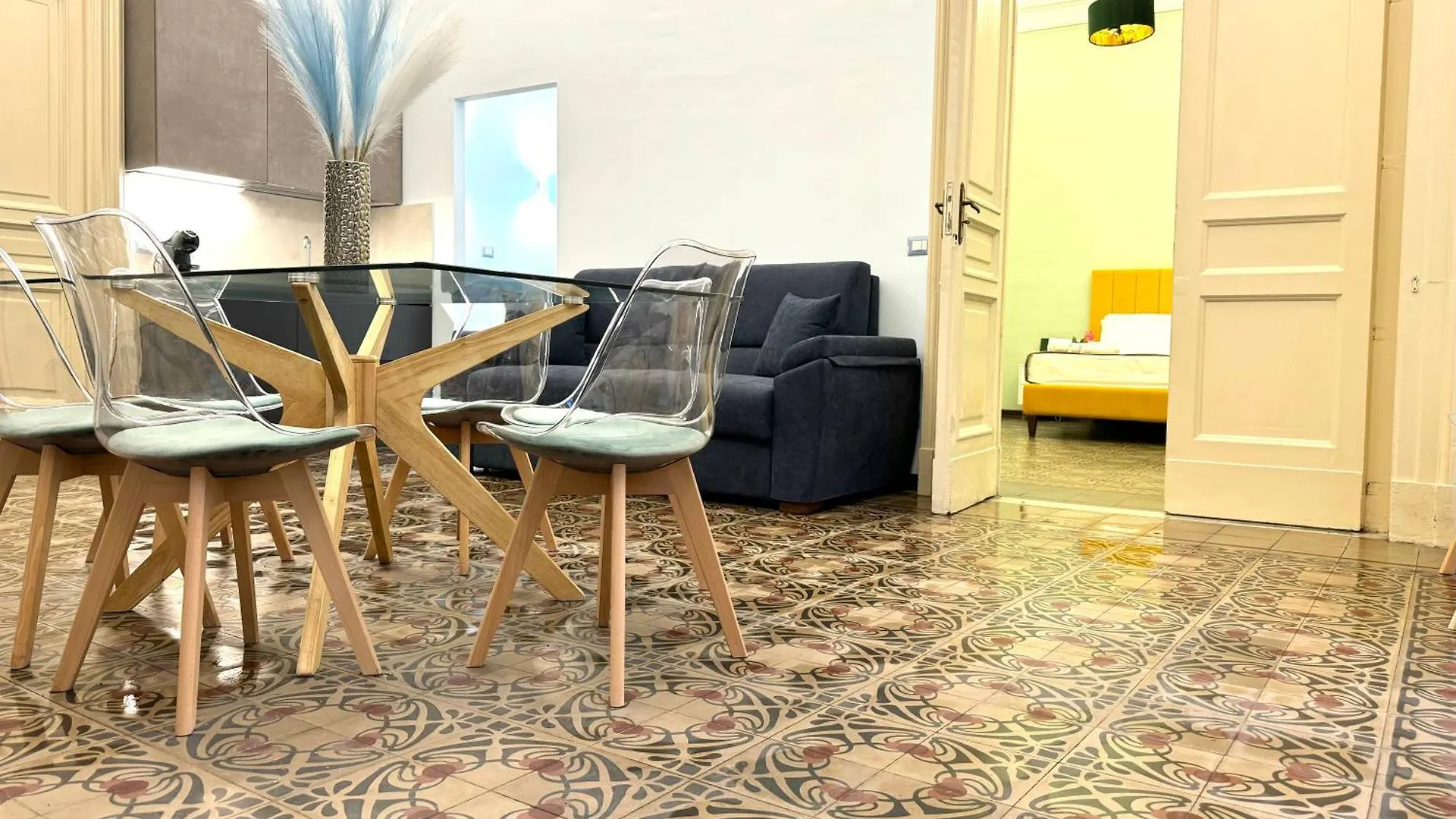 Apartment Trewhella Home, Centro Storico, Duomo Catania Italy