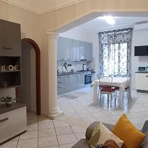 Appartamento Pozzo Canale House, Aeroporto di Catania Fontana Rossa
