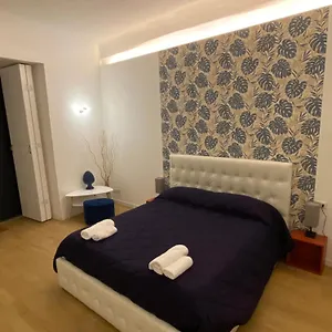Appartamento Casa Accanto Teatro, Aeroporto di Catania Fontana Rossa